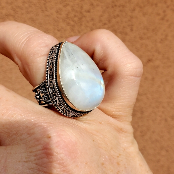 New Amazing Rainbow Moonstone 925 Silver Ring. - Picture 9 of 10